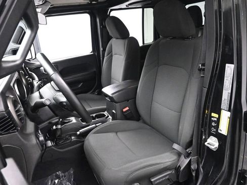 Used 2020 Jeep Gladiator Sport w/ Quick Order Package 24S image 12