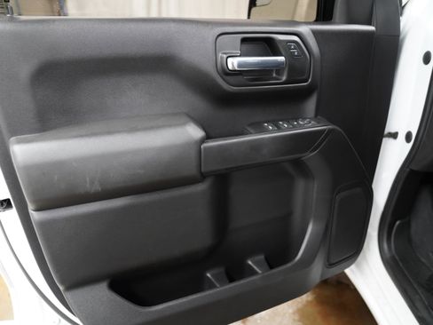 Used 2022 Chevrolet Silverado 1500 Custom Trail Boss w/ Safety Confidence Package image 9