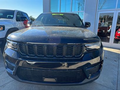New 2025 Jeep Grand Cherokee Altitude