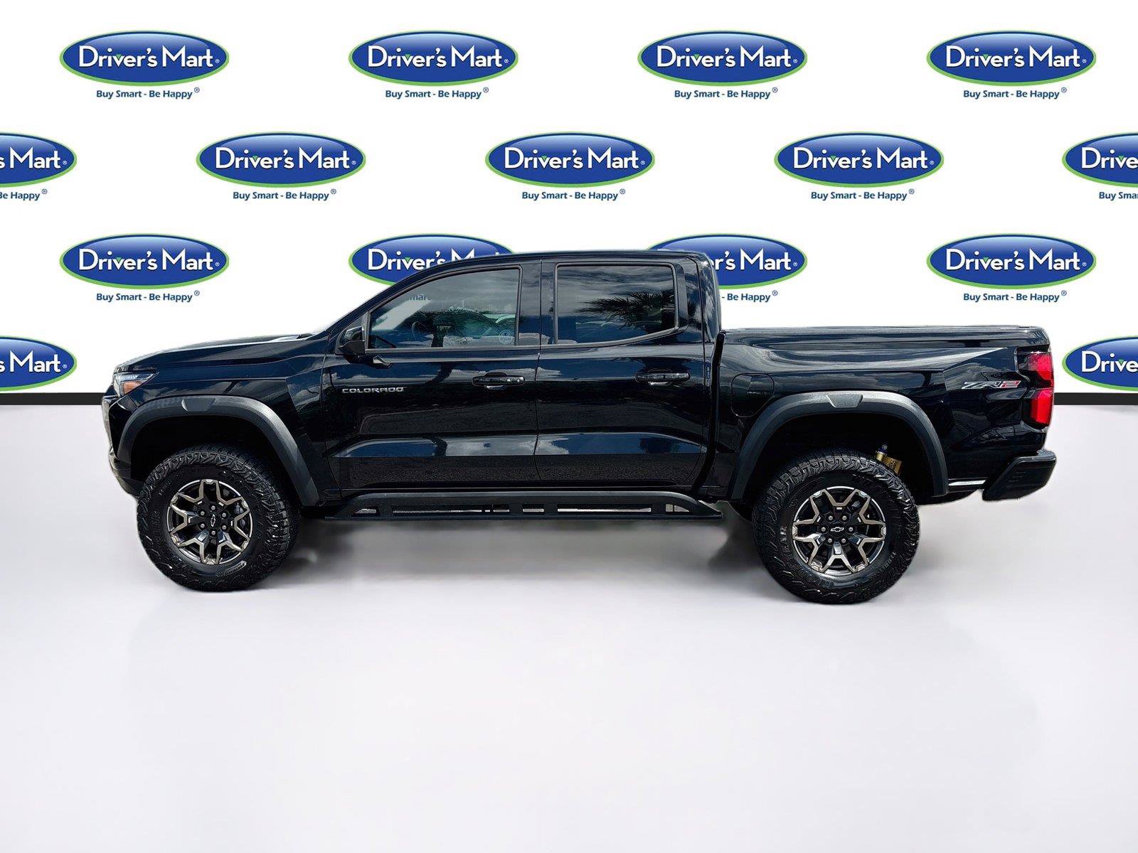 Used 2024 Chevrolet Colorado ZR2 w/ Technology Package AWD/4WD image 4