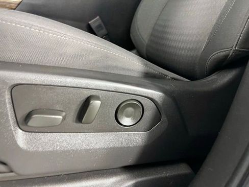 Used 2024 GMC Sierra 3500 SLE w/ SLE Value Package image 17