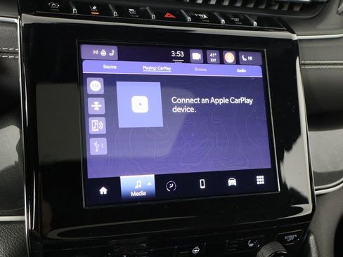 Used 2023 Jeep Grand Cherokee L Laredo image 29