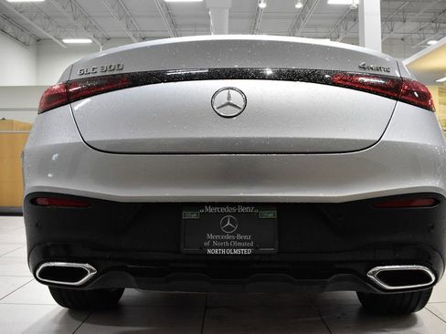 Used 2024 Mercedes-Benz GLC 300 4MATIC image 4