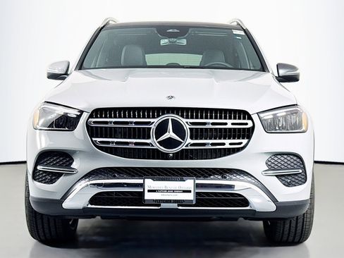 New 2026 Mercedes-Benz GLE 450e 4MATIC image 2