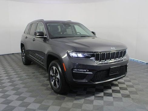 Used 2023 Jeep Grand Cherokee 4WD 4xe image 29