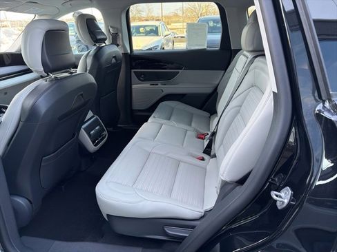 New 2026 Lincoln Nautilus Reserve image 7