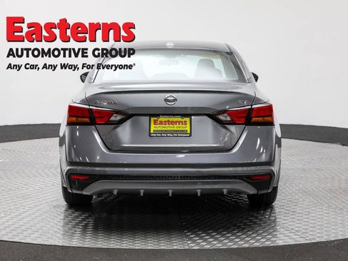 Used 2022 Nissan Altima 2.5 SV image 6