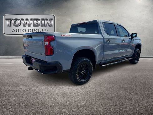 Used 2024 Chevrolet Silverado 1500 Custom Trail Boss AWD/4WD image 3