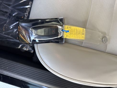 Used 2023 Nissan Rogue SV w/ SV Premium B Package FWD image 34