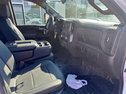 Used 2022 GMC Sierra 2500 Pro w/ Convenience Package image 10