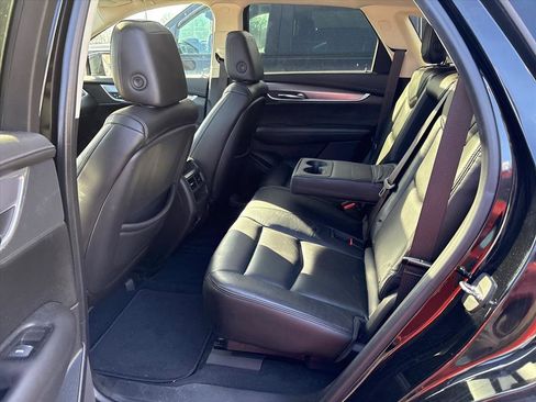 Used 2017 Cadillac XT5 Luxury w/ Driver Awareness Package image 12