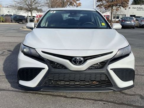 Used 2023 Toyota Camry SE image 8