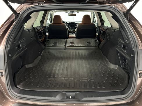 Used 2020 Subaru Outback Touring AWD/4WD image 36
