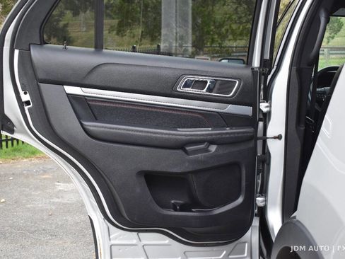 Used 2017 Ford Explorer Sport AWD/4WD image 10