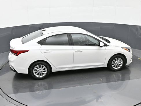 Used 2022 Hyundai Accent SEL FWD image 32
