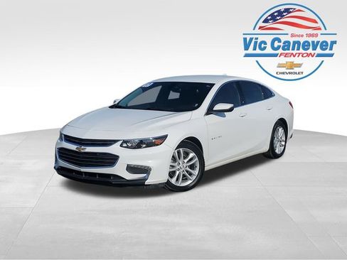 Used 2017 Chevrolet Malibu LT image 1