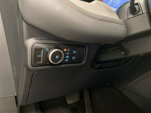 New 2026 Ford Explorer Active w/ Active Comfort Package image 18