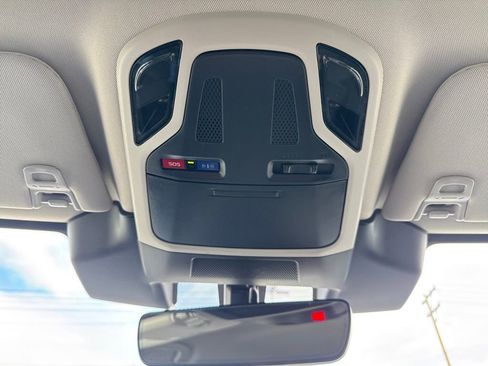 Used 2025 Subaru Outback Premium w/ Popular Package #1A image 35