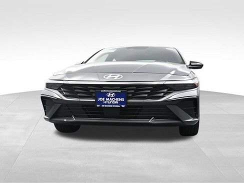 New 2026 Hyundai Elantra SEL Sport Premium FWD image 31
