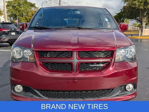 Used 2018 Dodge Grand Caravan GT image 2