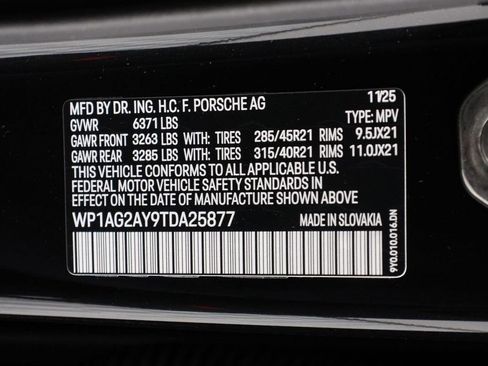 New 2026 Porsche Cayenne GTS image 24