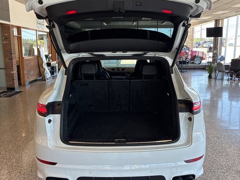 Used 2023 Porsche Cayenne GTS AWD/4WD image 24