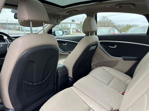 Used 2013 Hyundai Elantra GT w/ Tech Pkg image 13