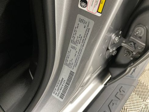 Used 2025 RAM 1500 Big Horn AWD/4WD image 35