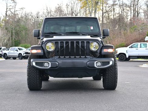 Used 2021 Jeep Gladiator Sport image 28