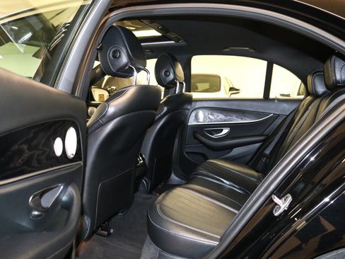 Used 2020 Mercedes-Benz E 350 Sedan image 13