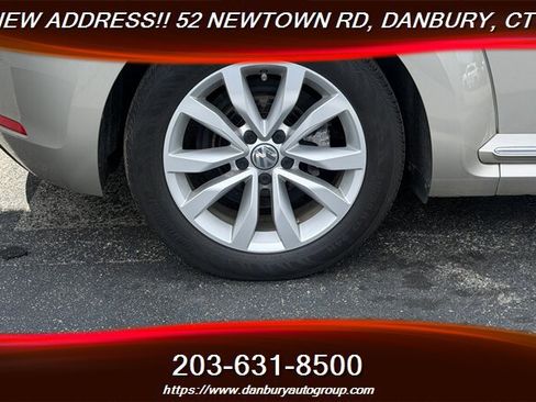 Used 2013 Volkswagen Beetle TDI FWD image 10