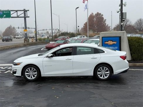 Used 2023 Chevrolet Malibu LT image 2