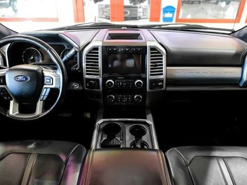 Used 2017 Ford F350 Platinum w/ Platinum Ultimate Package image 16