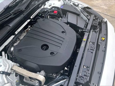 Used 2025 Volvo S60 B5 Plus AWD/4WD image 43