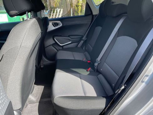 Used 2025 Kia Soul LX w/ LX Technology Package image 23