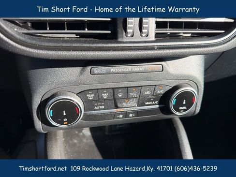 Used 2025 Ford Escape ST-Line AWD/4WD image 16