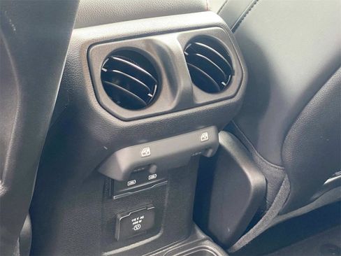 New 2025 Jeep Gladiator Rubicon image 12