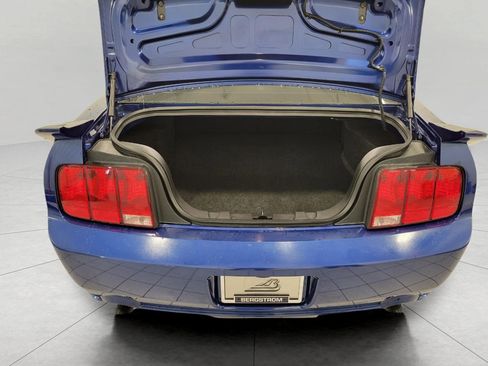 Used 2008 Ford Mustang GT RWD image 16