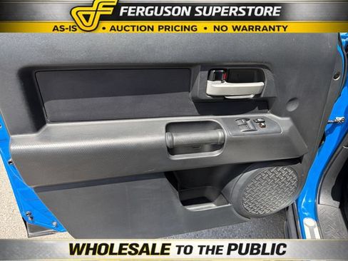 Used 2007 Toyota FJ Cruiser 4WD w/ Convenience Pkg image 17