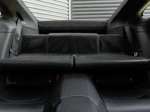 Certified 2025 Porsche 911 Carrera GTS RWD image 33