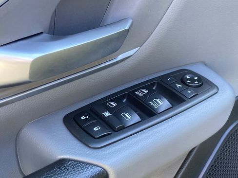 Used 2019 RAM 1500 Big Horn image 19