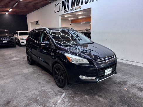 Used 2014 Ford Escape Titanium AWD/4WD image 2