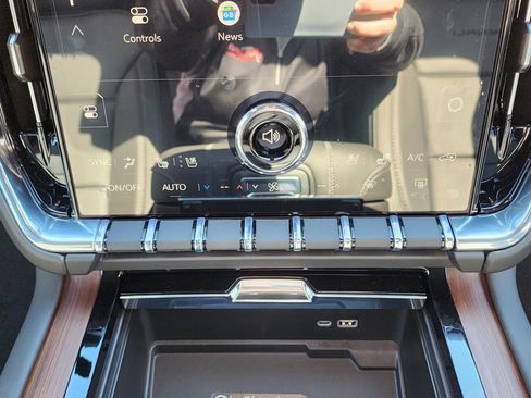 New 2026 GMC Yukon XL Denali w/ Sun & Power Step Package image 33