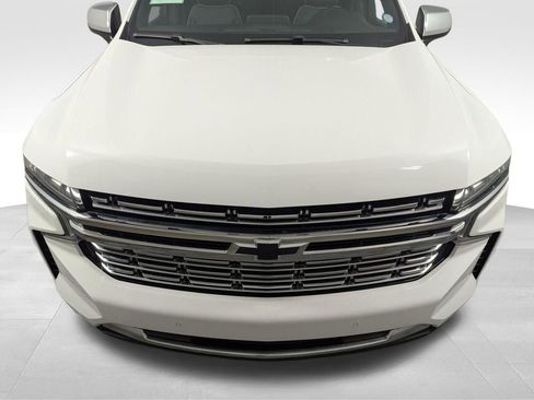 Used 2023 Chevrolet Suburban Premier image 65