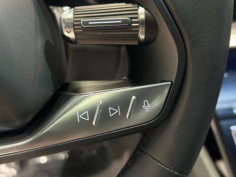 Used 2025 Lucid Air Touring AWD/4WD image 15