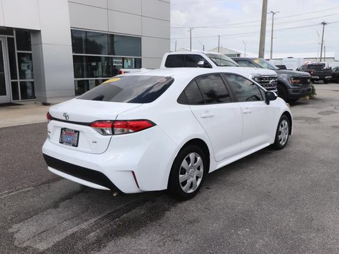 Used 2022 Toyota Corolla LE FWD image 13