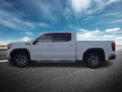 Used 2023 GMC Sierra 1500 SLT w/ SLT Premium Package image 18