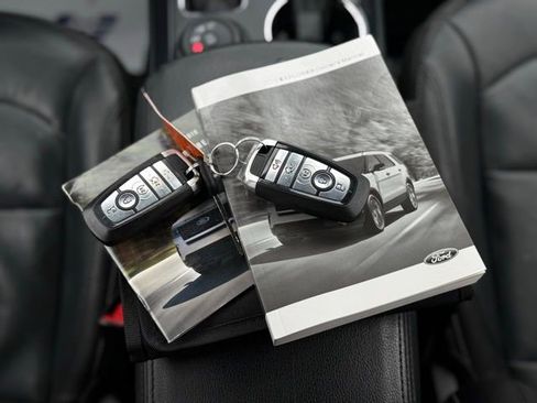 Used 2018 Ford Explorer Limited w/ Equipment Group 301A image 5