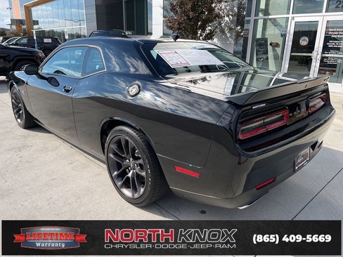 Used 2022 Dodge Challenger R/T Scat Pack image 18