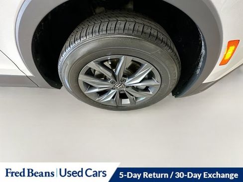 Used 2023 Volkswagen Tiguan SE FWD image 39